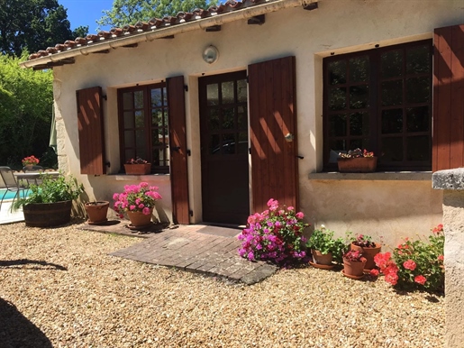Maison 4 pièces 80 m² · à Petit-Bersac · 80 m² · 215 000 €