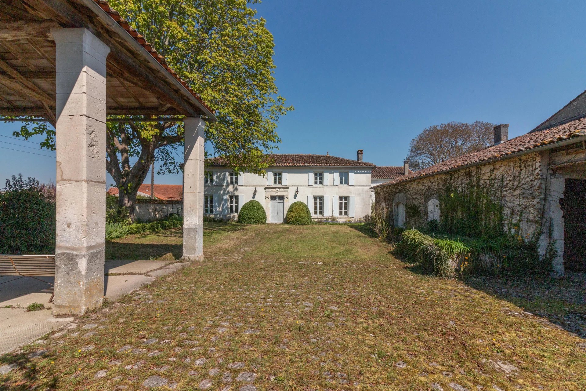 Maison à vendre, 346m², Segonzac