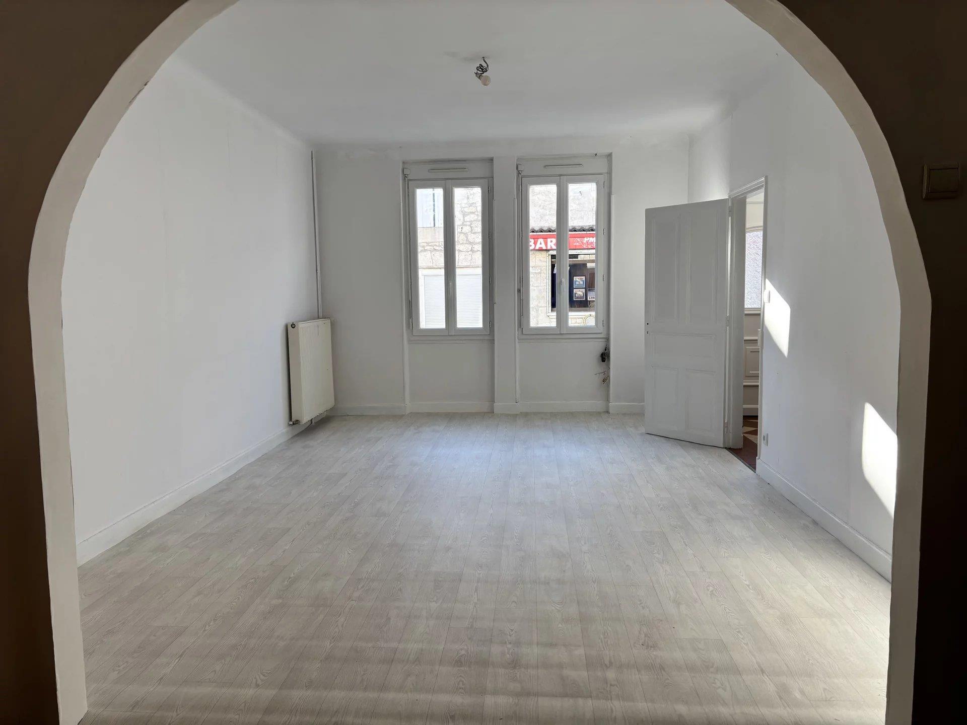 Maison à vendre, 278m², Montaigu-de-Quercy