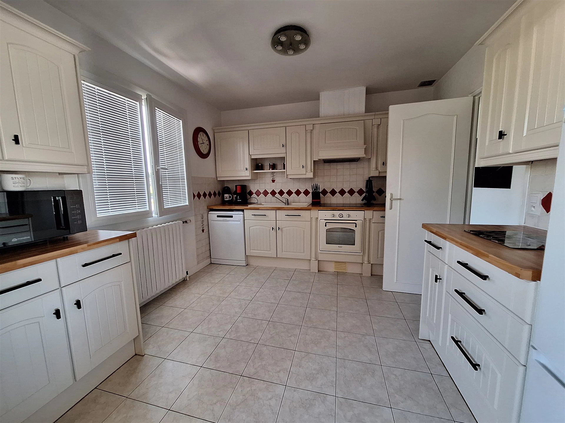 Maison à vendre, 183m², Charroux