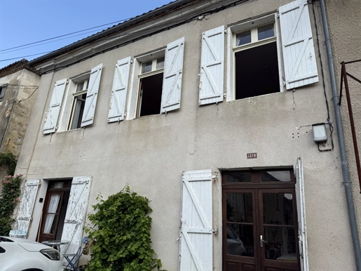 Maison 6 pièces 100 m² · à Varaignes · 100 m² · 99 000 €