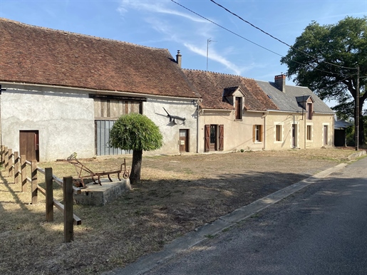 Maison 4 pièces 104 m² · à Tilly · 104 m² · 66 000 €