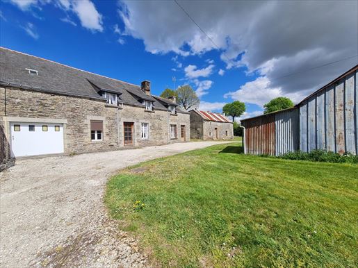 Maison 6 pièces 121 m² · à Radenac · 121 m² · 125 520 €