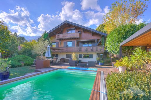 Maison 6 pièces 142 m² · à Crozet · 142 m² · 930 000 €