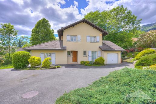 Maison 4 pièces 120 m² · à Thoiry · 120 m² · 715 000 €