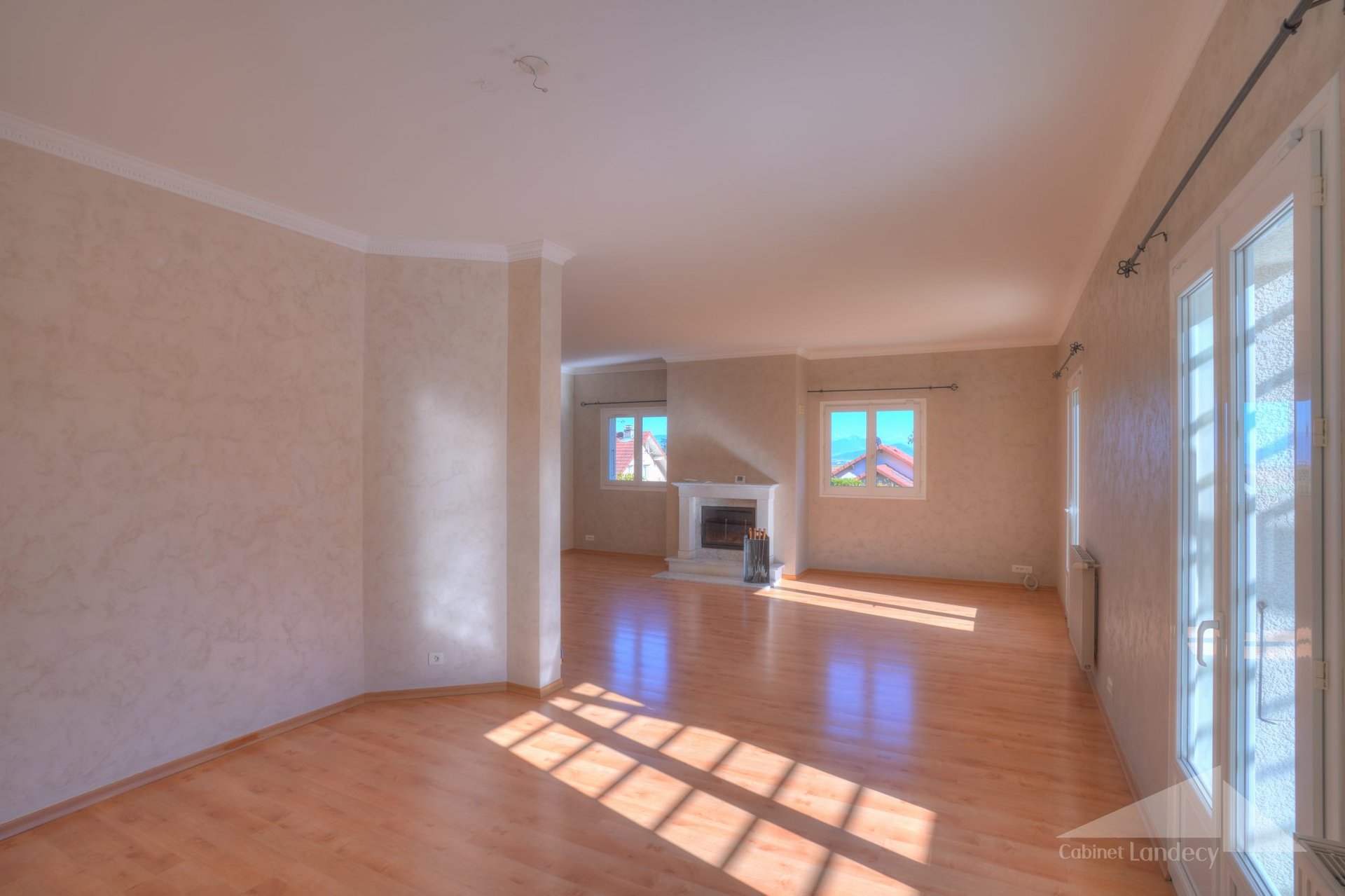 Maison à vendre, 177m², Thoiry