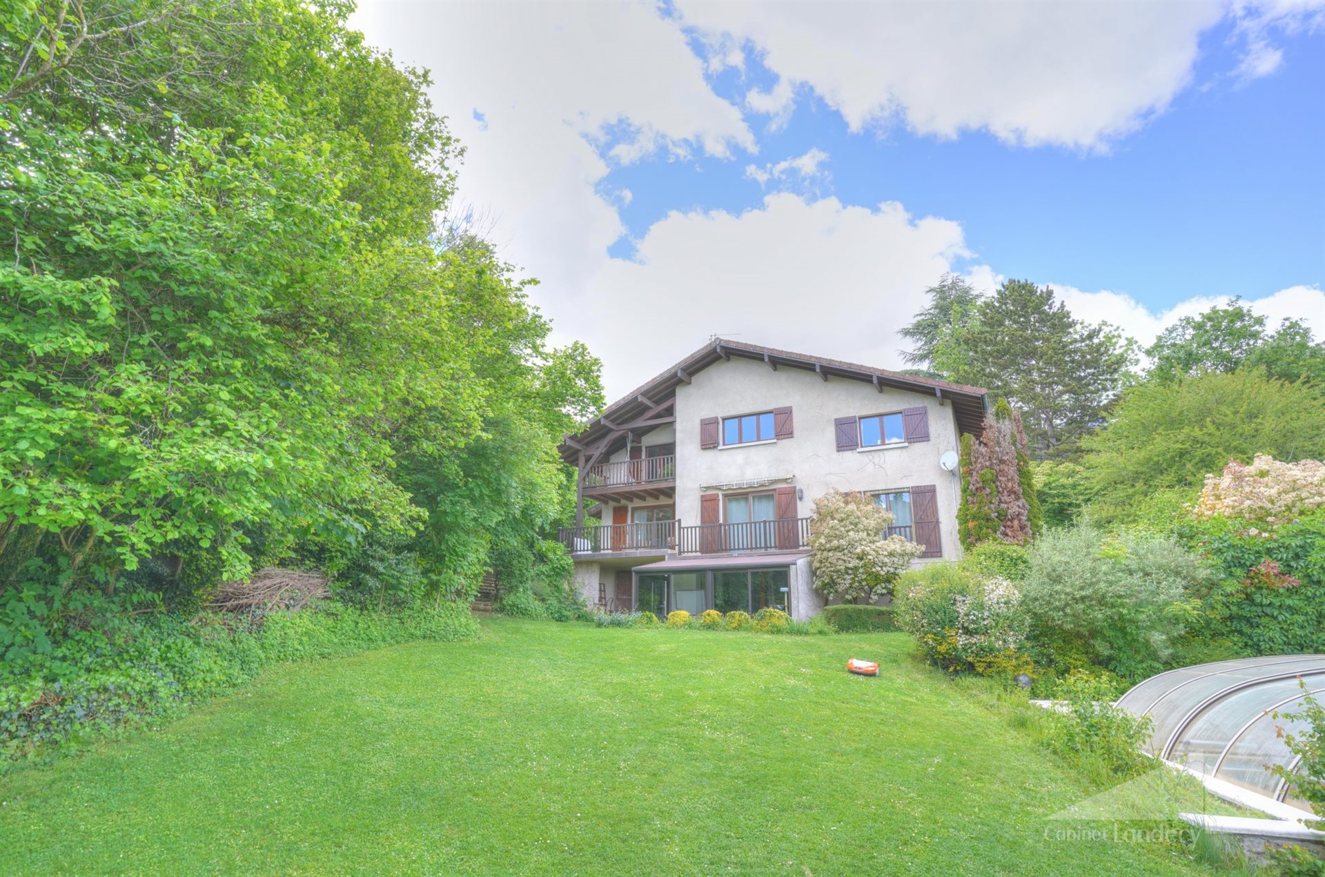 Maison à vendre, 342m², Thoiry