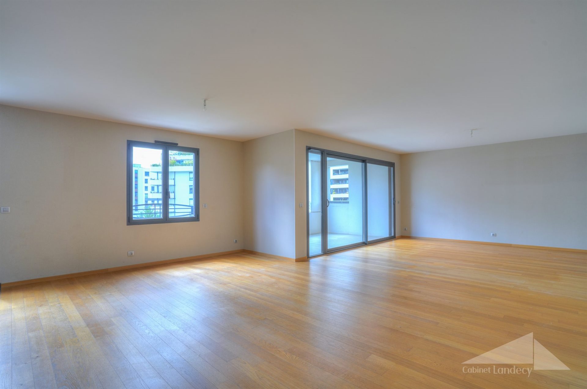 Appartement à vendre, 133m², Saint-Genis-Pouilly