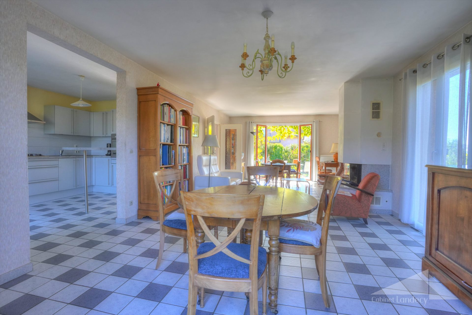 Maison à vendre, 125m², Gex