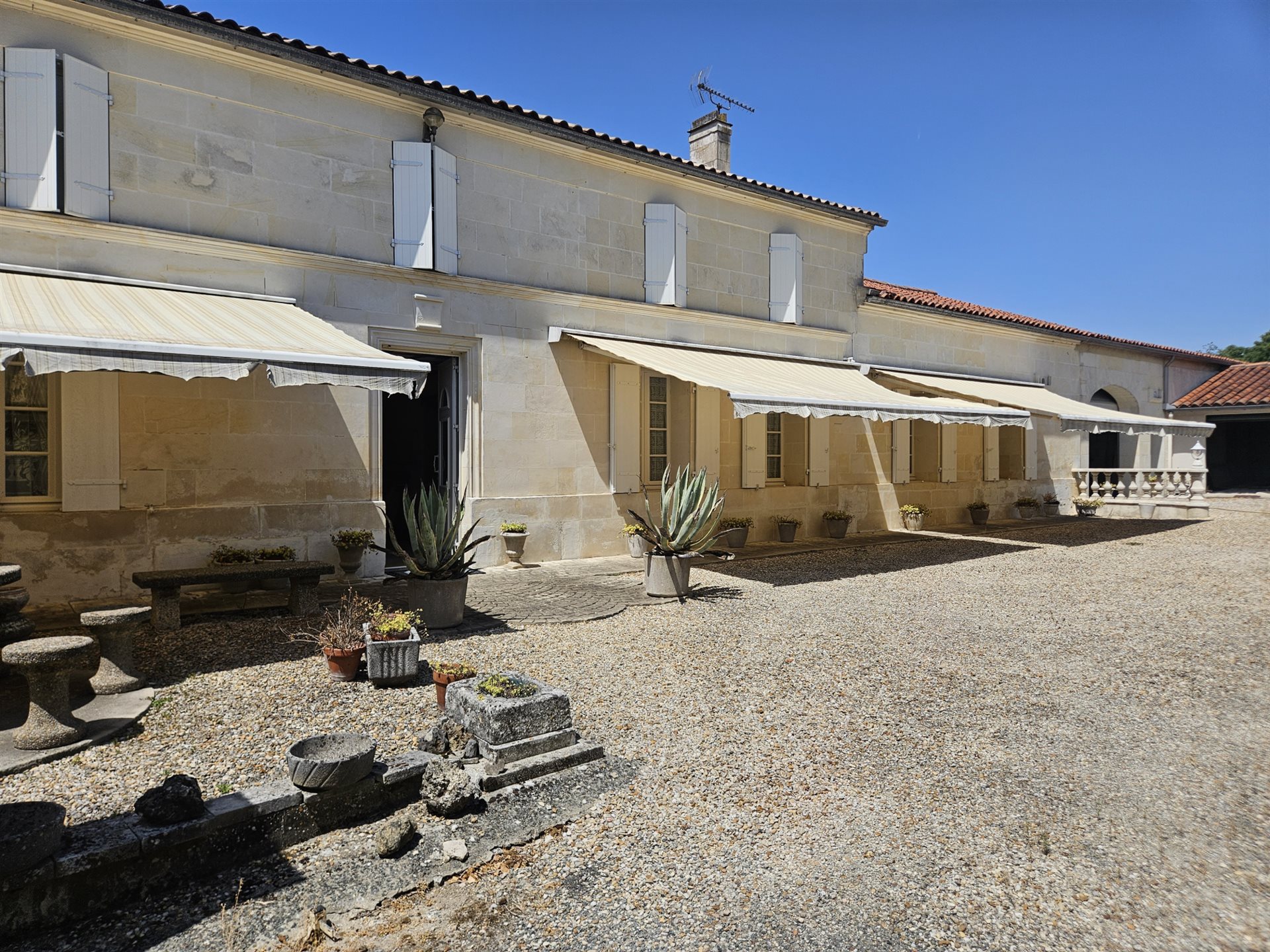 Maison à vendre, 264m², Berneuil