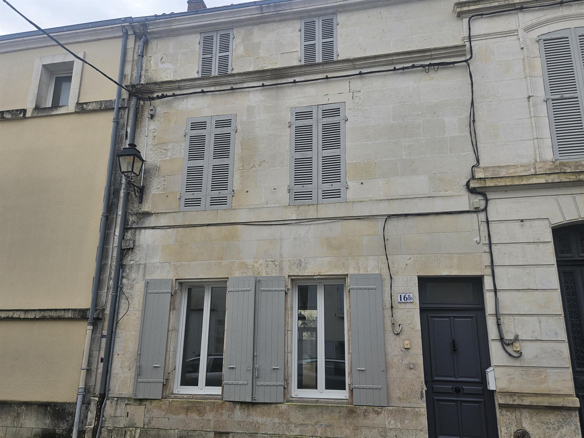 Maison à vendre, 88m², Saintes
