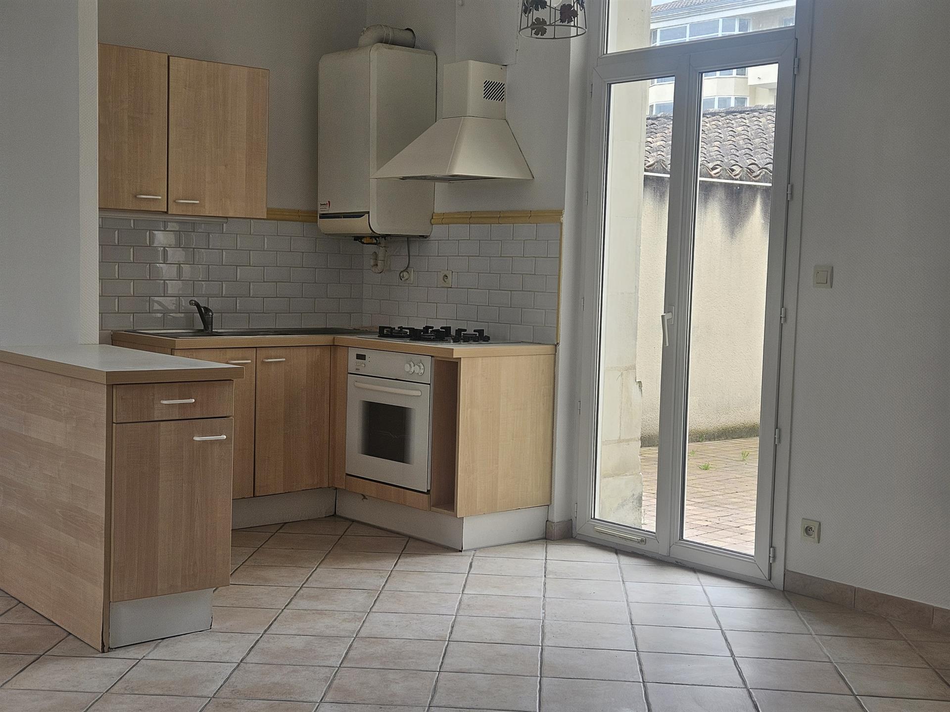 Maison à vendre, 88m², Saintes