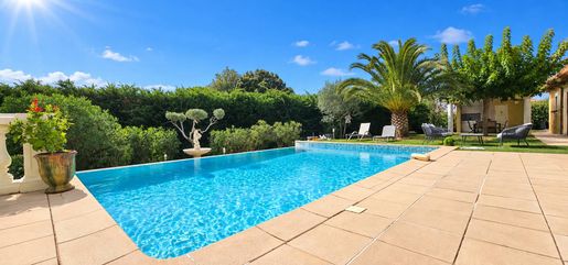 Maison 5 pièces 162 m² · à Roquebrune-sur-Argens · 162 m² · 830 000 €