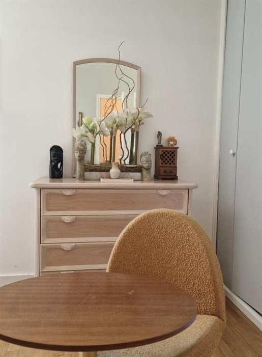 Appartement 6 pièces 185 m² · à Blanquefort · 185 m² · 588 000 €