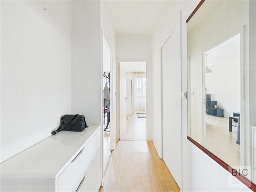 2 pièces 48 m² · à Bordeaux · 48 m² · 180 000 €