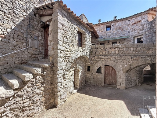 5 pièces 91 m² · à Ruoms · 91 m² · 192 000 €