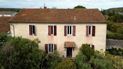Maison 10 pièces 206 m² · à Ruoms · 206 m² · 349 000 €