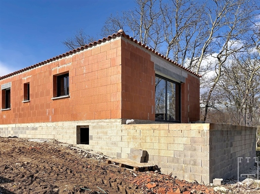 Maison 3 pièces 70 m² · à Ruoms · 70 m² · 254 000 €