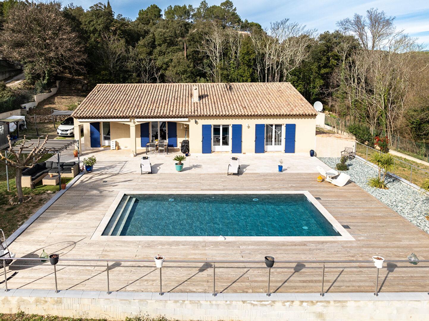 Maison à vendre, 158m², Le Thoronet
