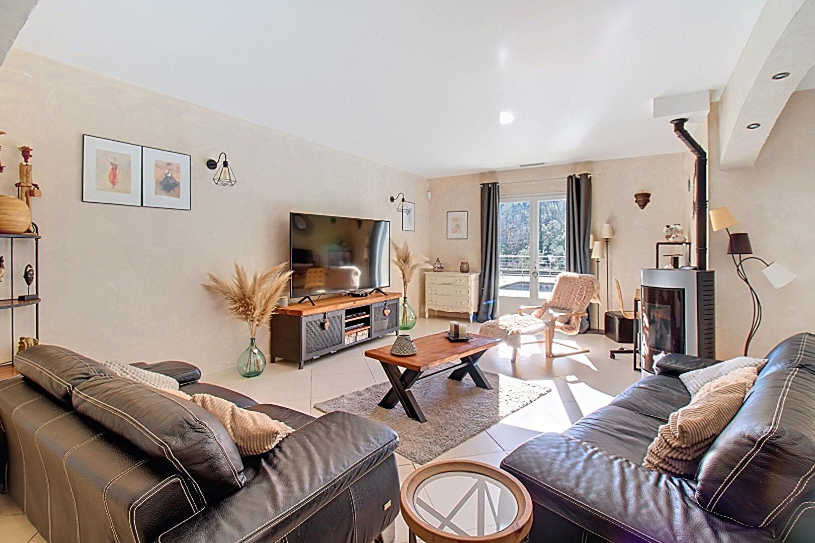 Maison à vendre, 158m², Le Thoronet