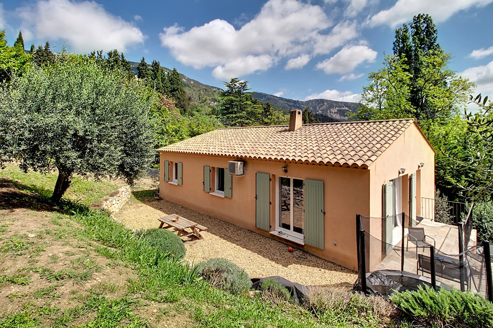 Maison à vendre, 106m², Bargemon