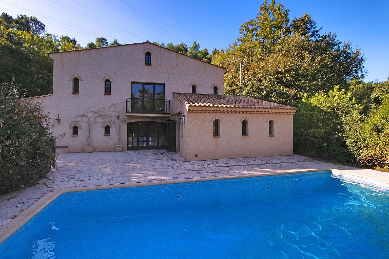 Maison à vendre, 180m², Le Thoronet