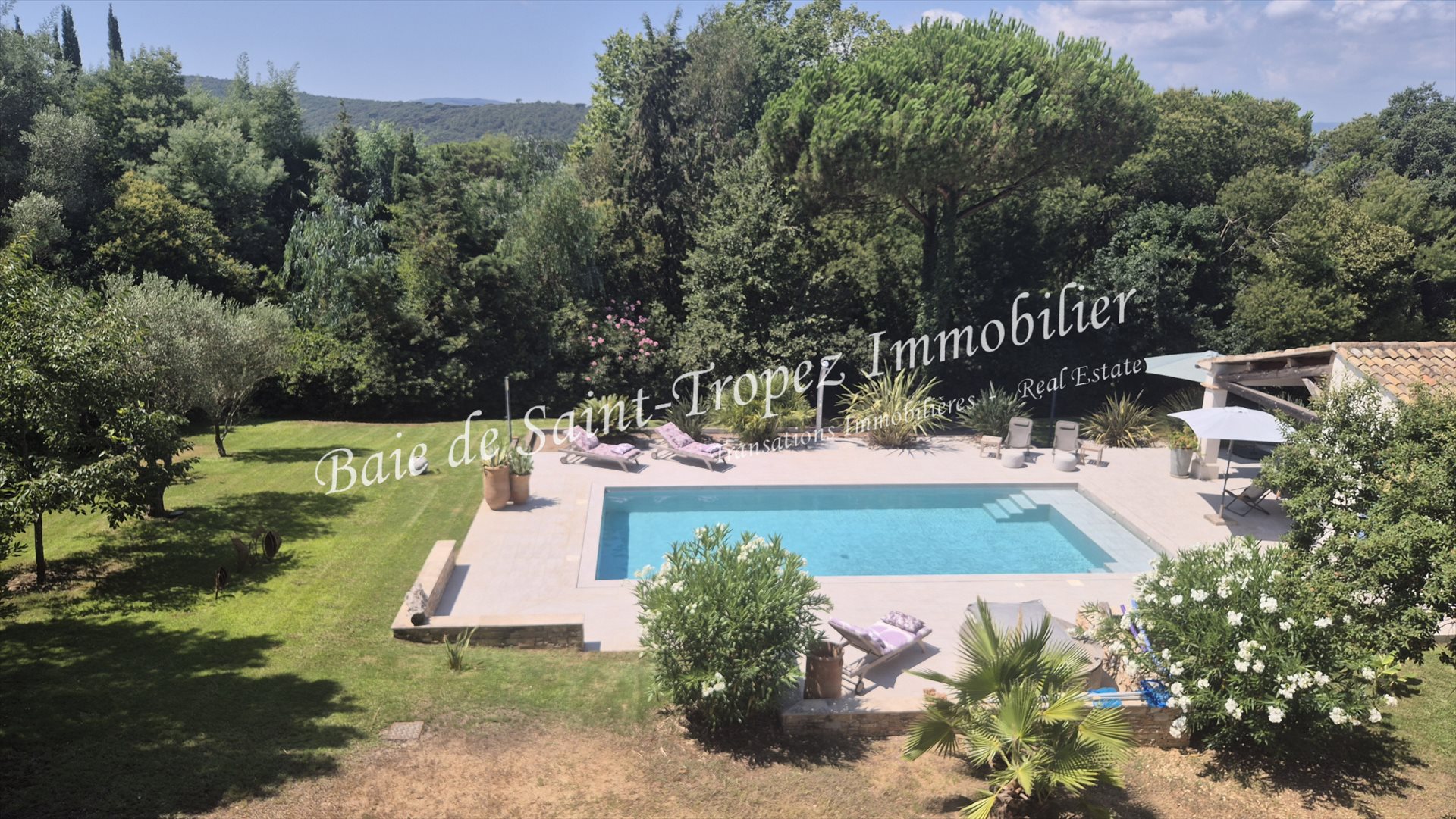 Maison à louer, 170m², Gassin