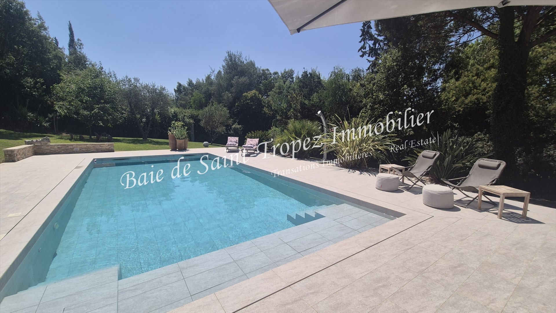 Maison à louer, 170m², Gassin