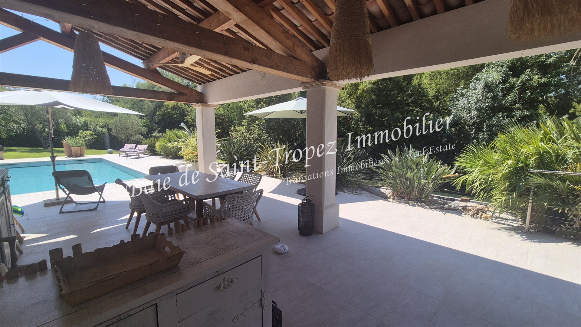 Maison à louer, 170m², Gassin