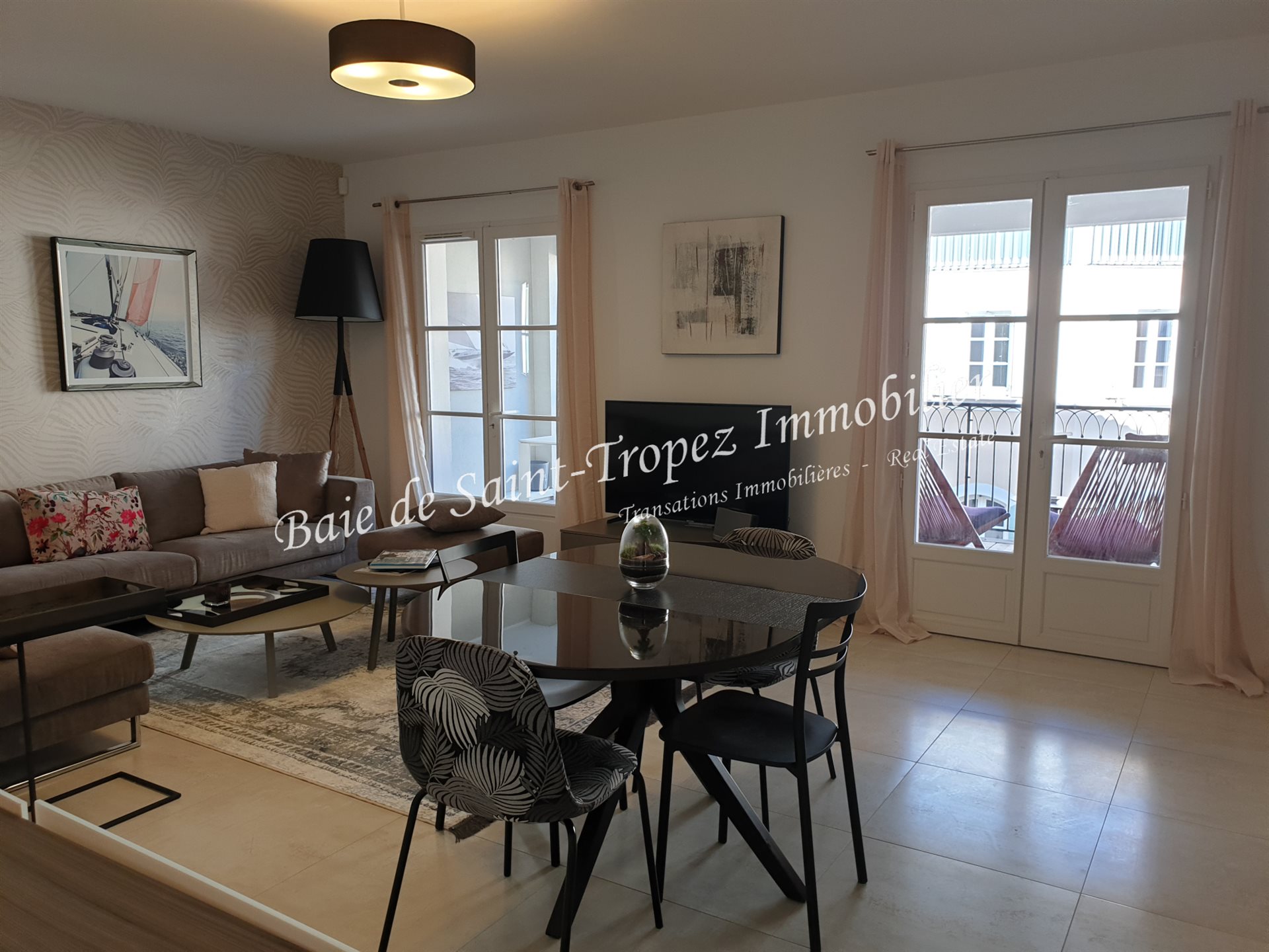Luxurious 92 m² apartment with 15 m² terrace in the heart of Saint-Tropez - Ansicht 3