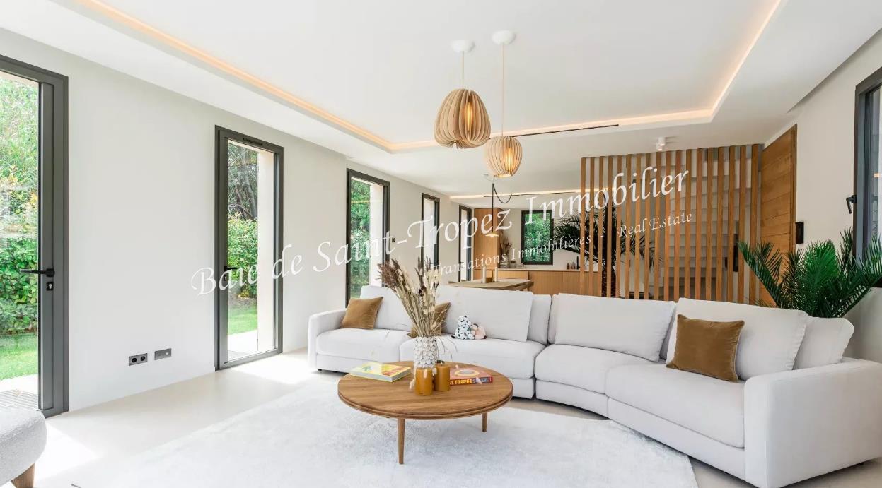 Maison à louer, 175m², Gassin