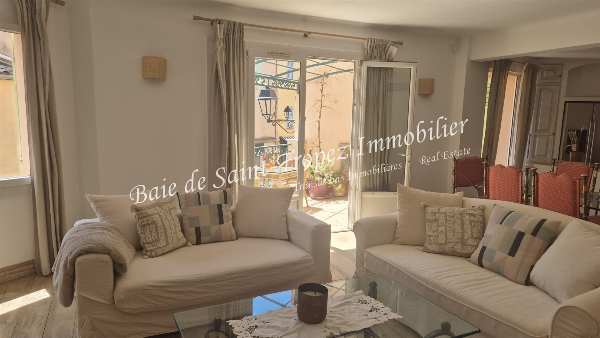 Beautiful apartment with terrace in the heart of the village - Ansicht 2