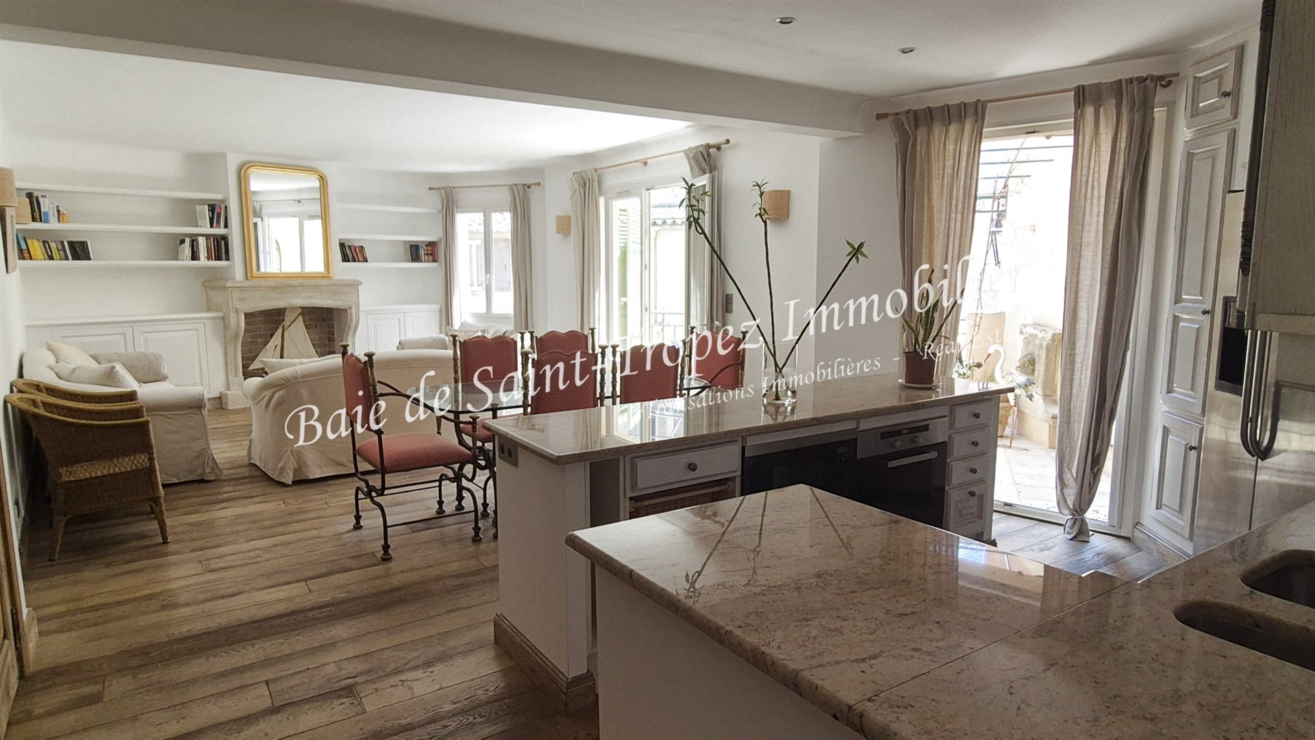 Beautiful apartment with terrace in the heart of the village - Ansicht 5