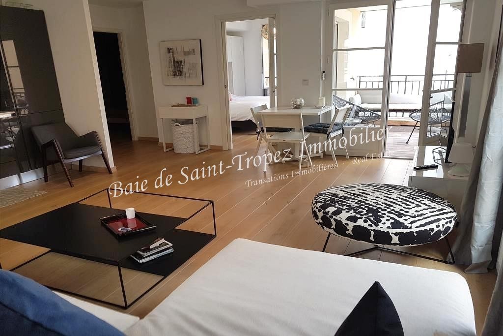 Superb apartment with terrace in the city center - Ansicht 3