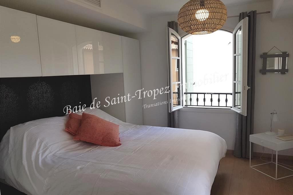 Superb apartment with terrace in the city center - Ansicht 5