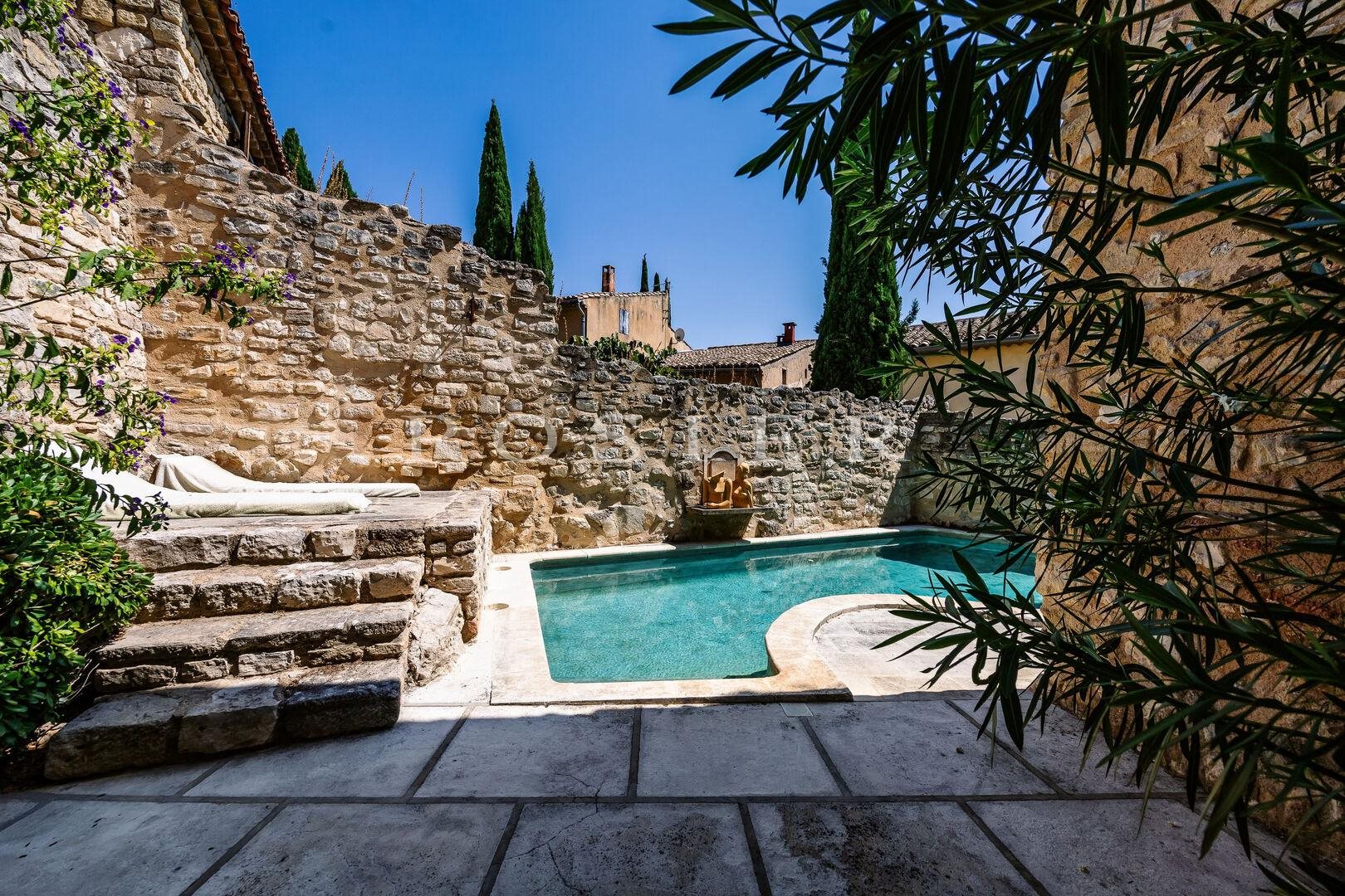 Maison à vendre, 229m², Le Barroux