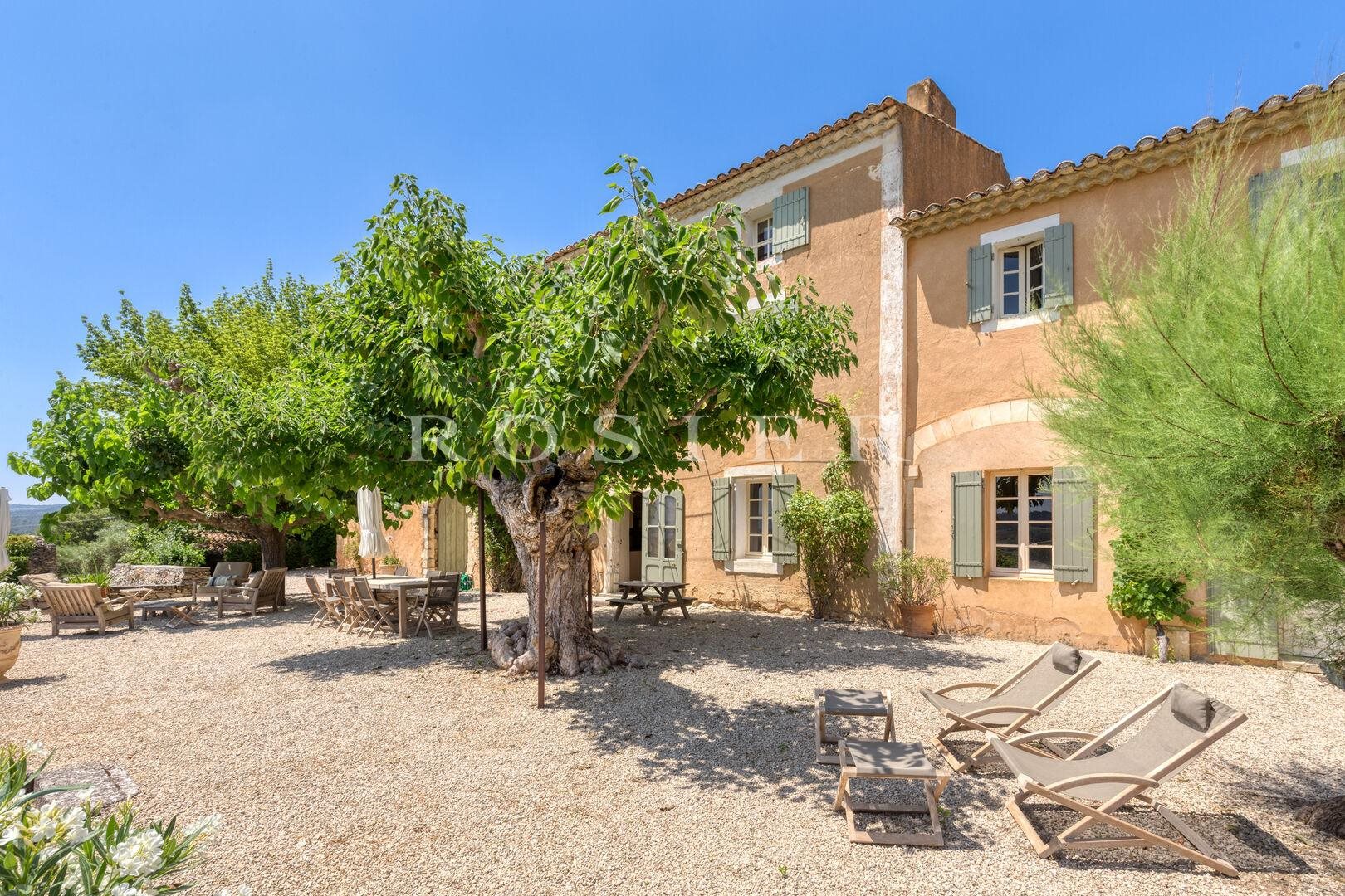 Maison à vendre, 490m², Saint-Saturnin-lès-Apt