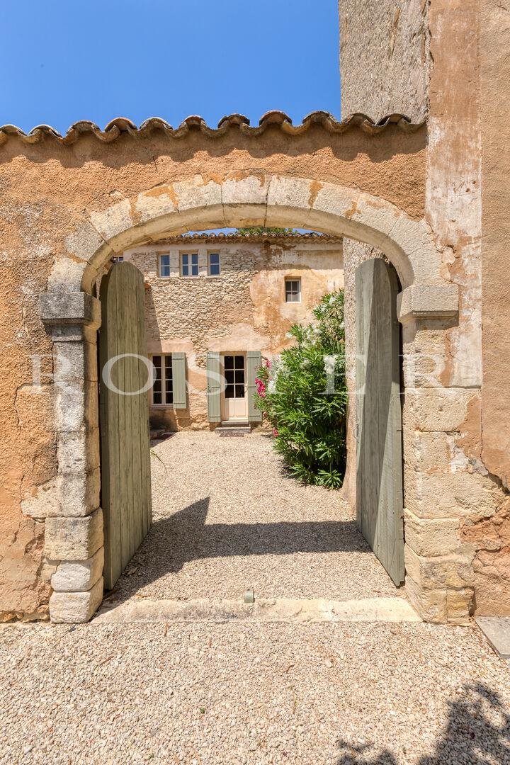Maison à vendre, 490m², Saint-Saturnin-lès-Apt