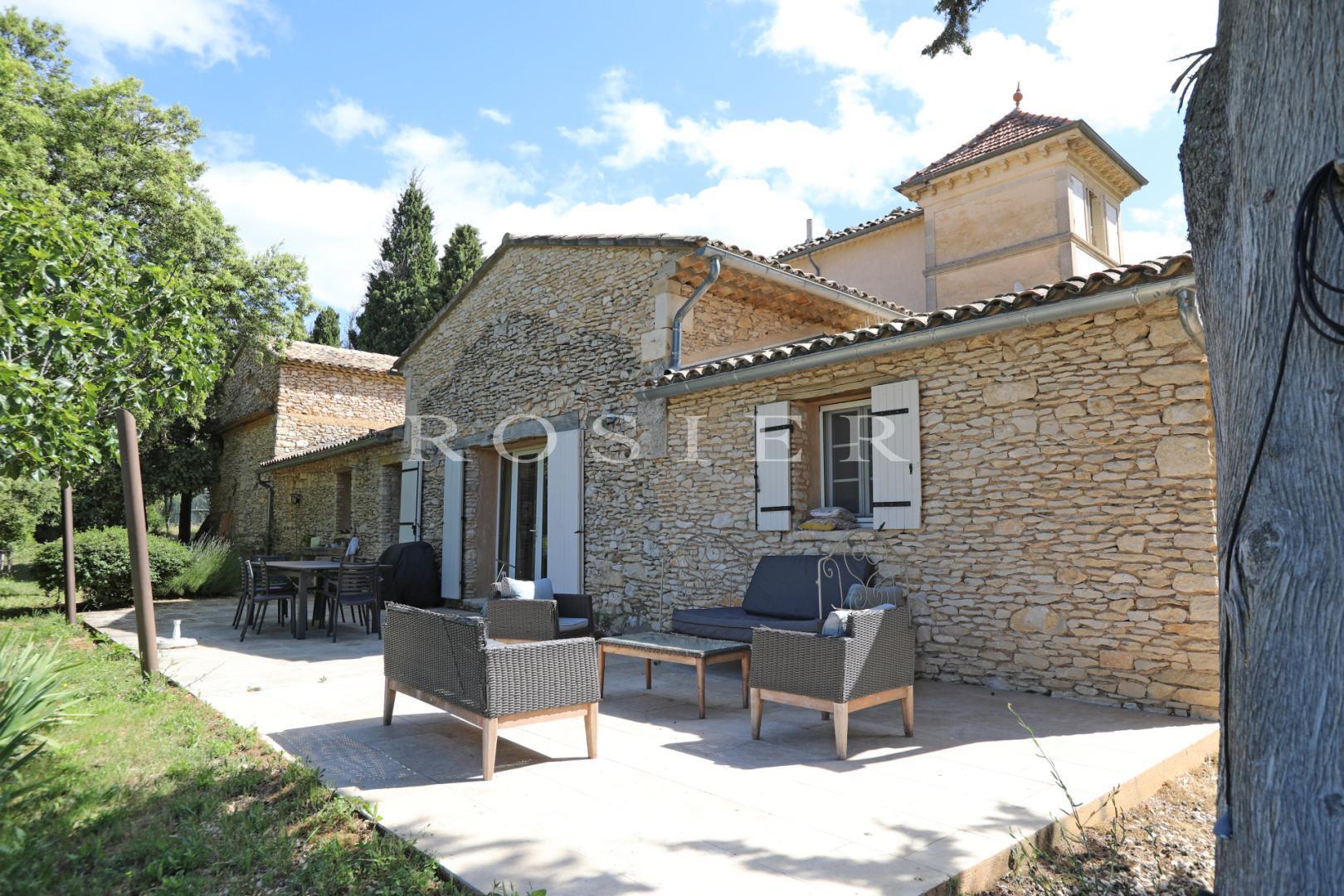 Maison à vendre, 517m², Saint-Saturnin-lès-Apt