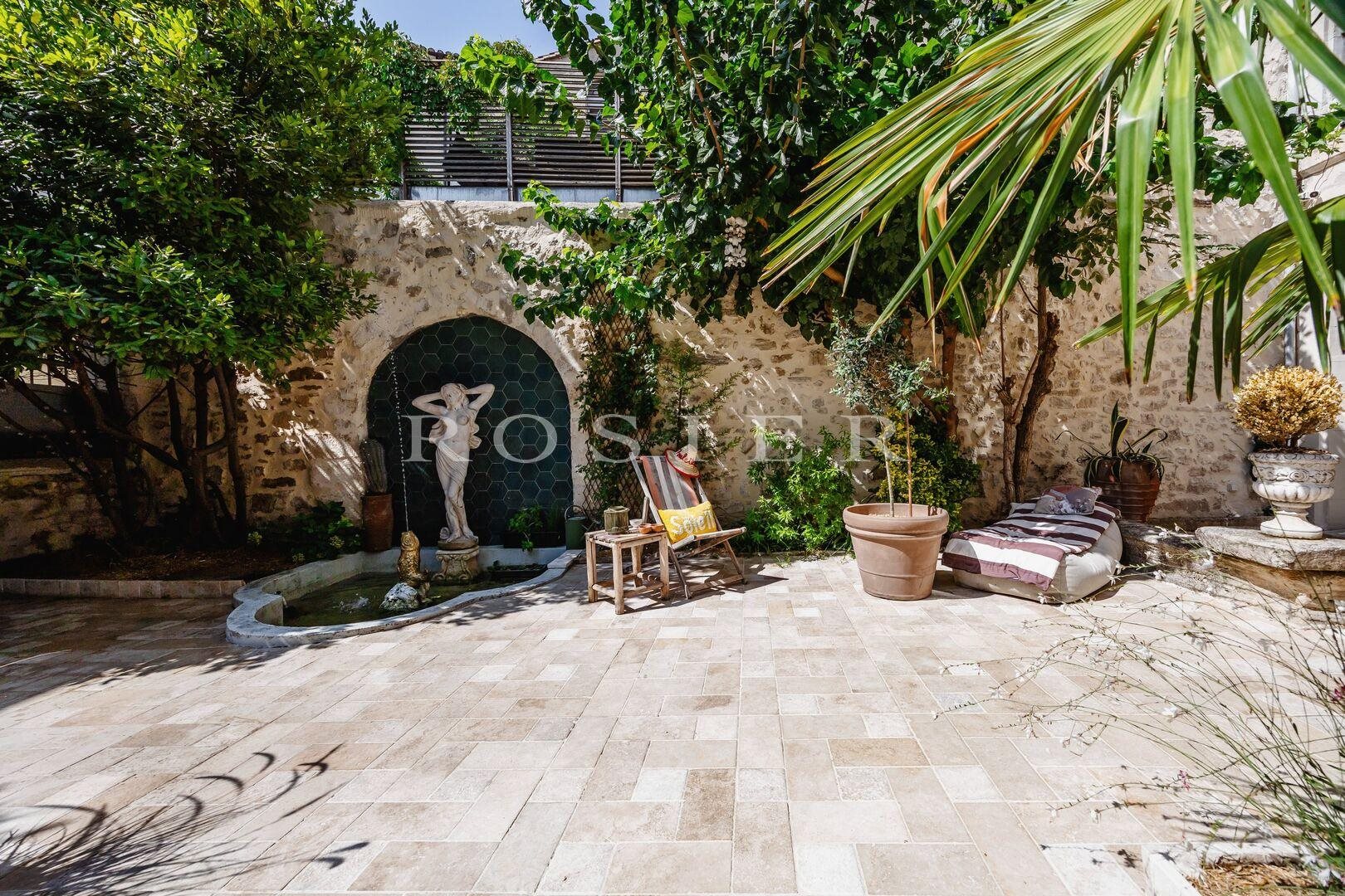Maison à vendre, 246m², Pernes-les-Fontaines