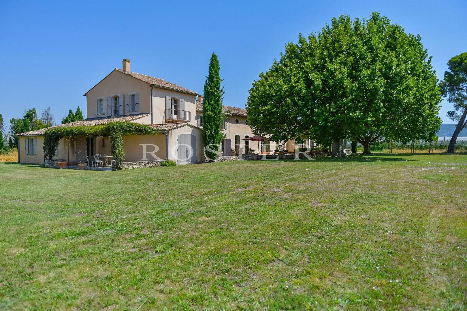 Maison à vendre, 700m², L'Isle-sur-la-Sorgue