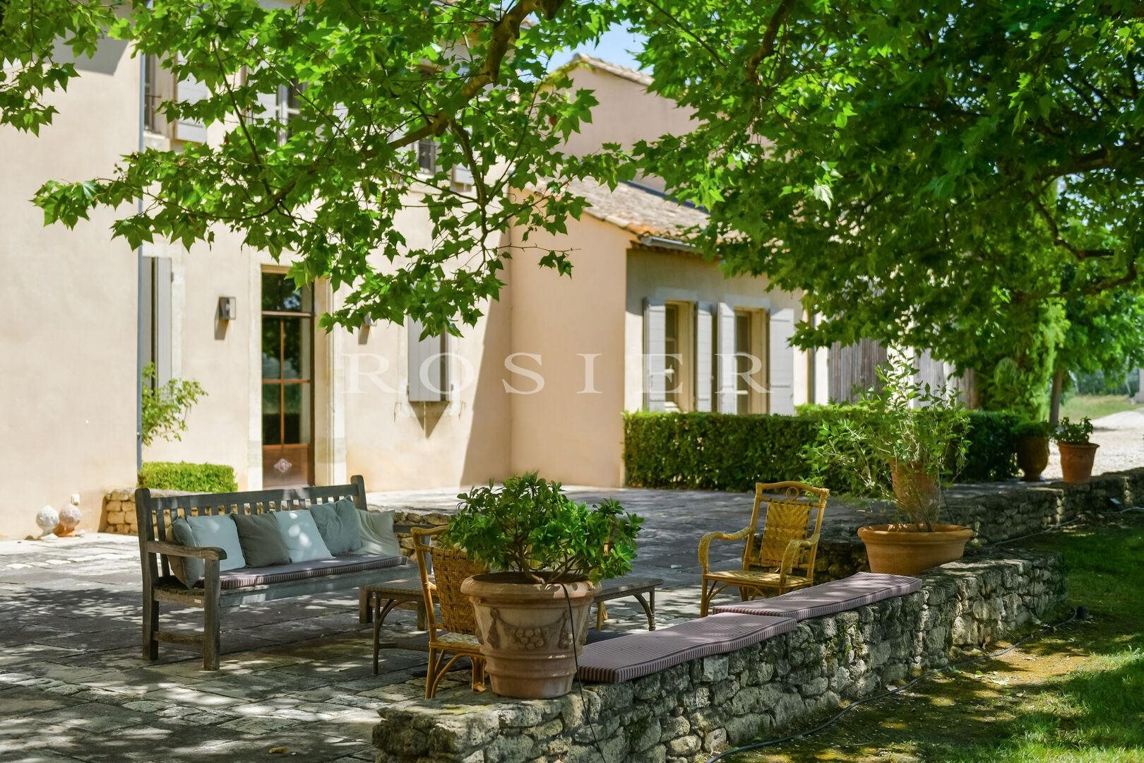 Maison à vendre, 700m², L'Isle-sur-la-Sorgue