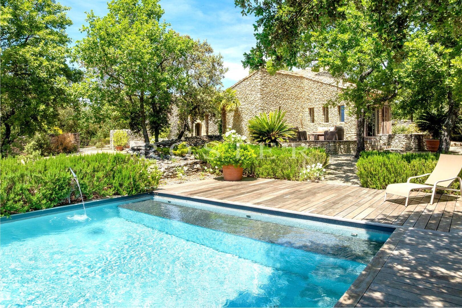Maison à vendre, 340m², Gordes