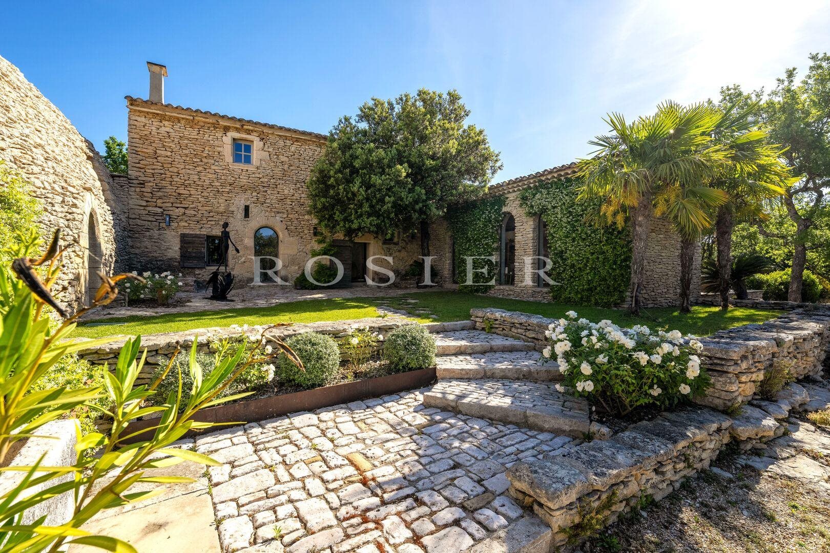 Maison à vendre, 340m², Gordes