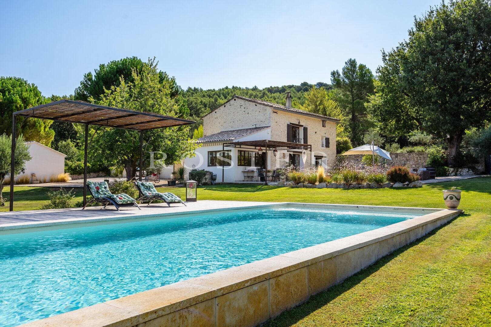 Maison à vendre, 150m², La Roque-sur-Pernes
