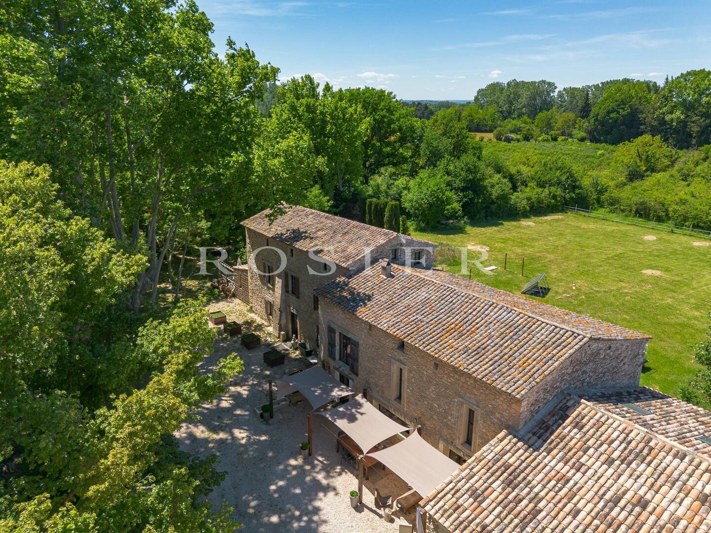 Maison à vendre, 410m², Pernes-les-Fontaines