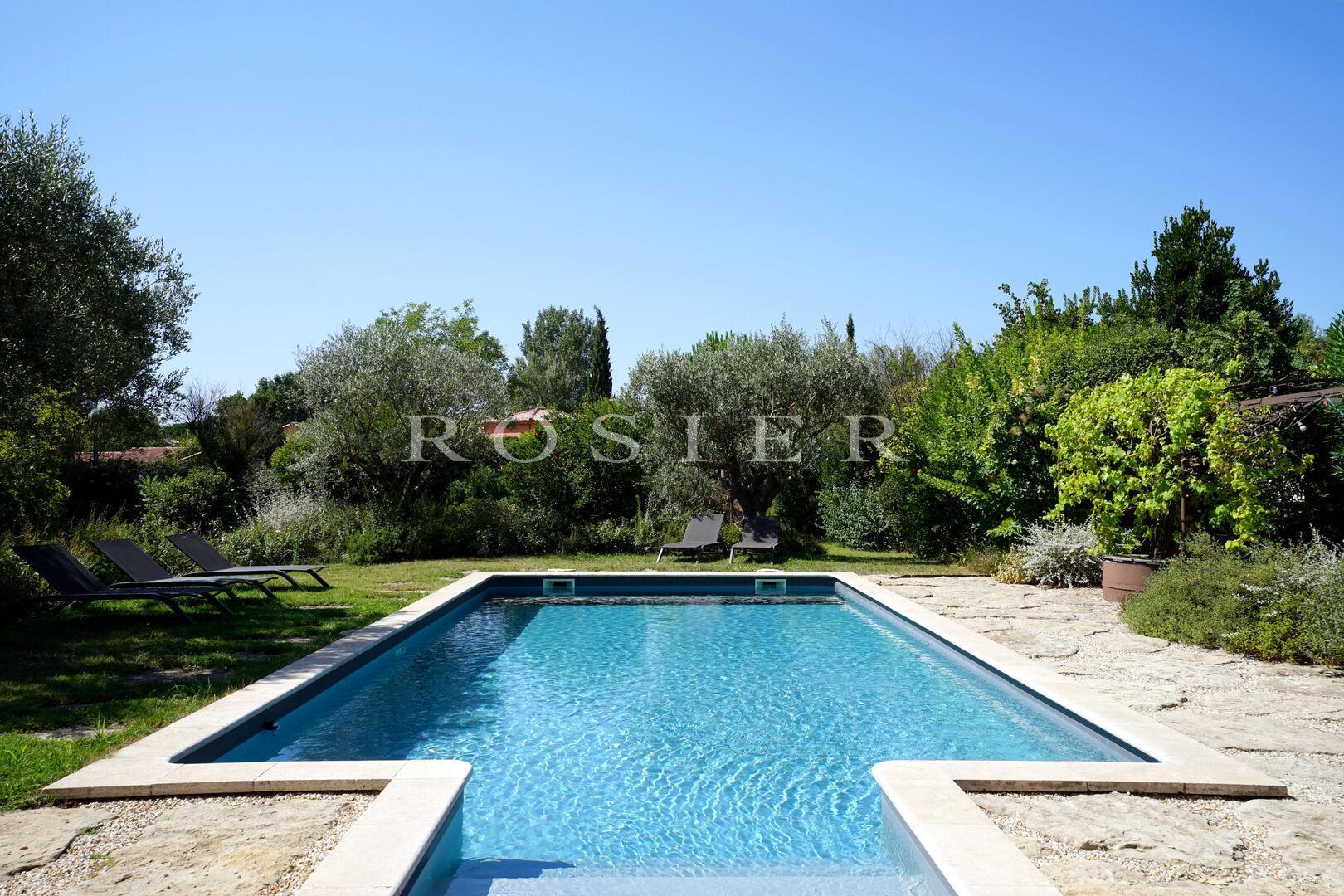 Maison à vendre, 188m², Entraigues-sur-la-Sorgue