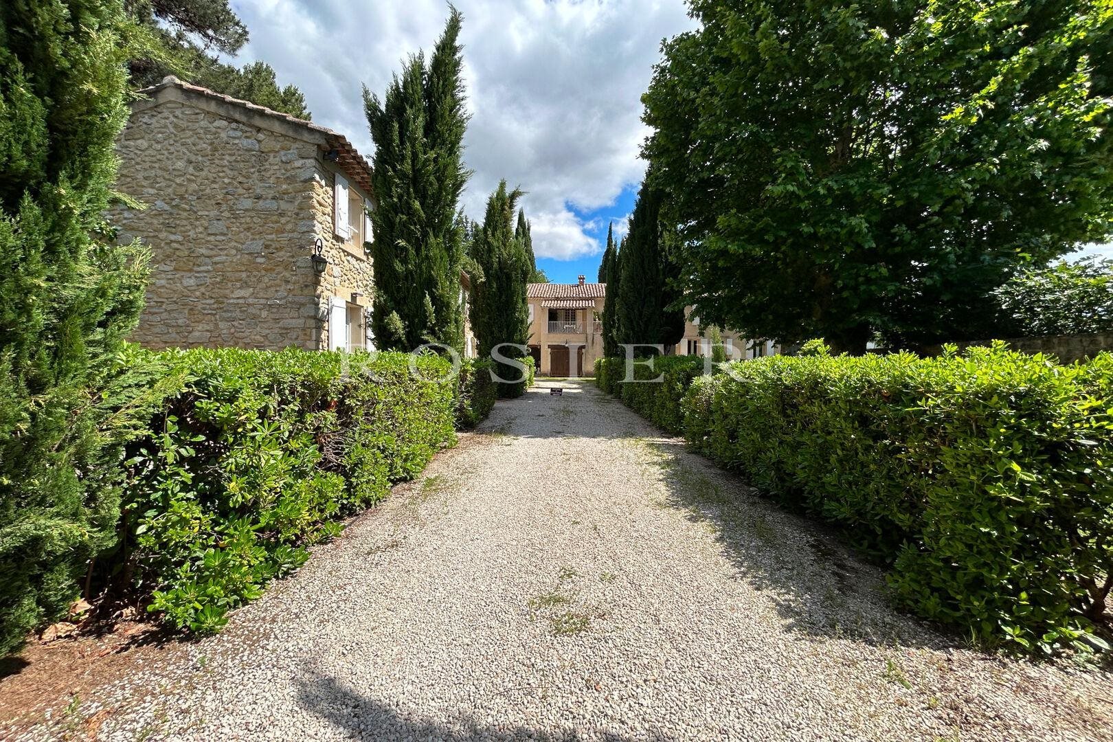 Maison à vendre, 496m², Mormoiron