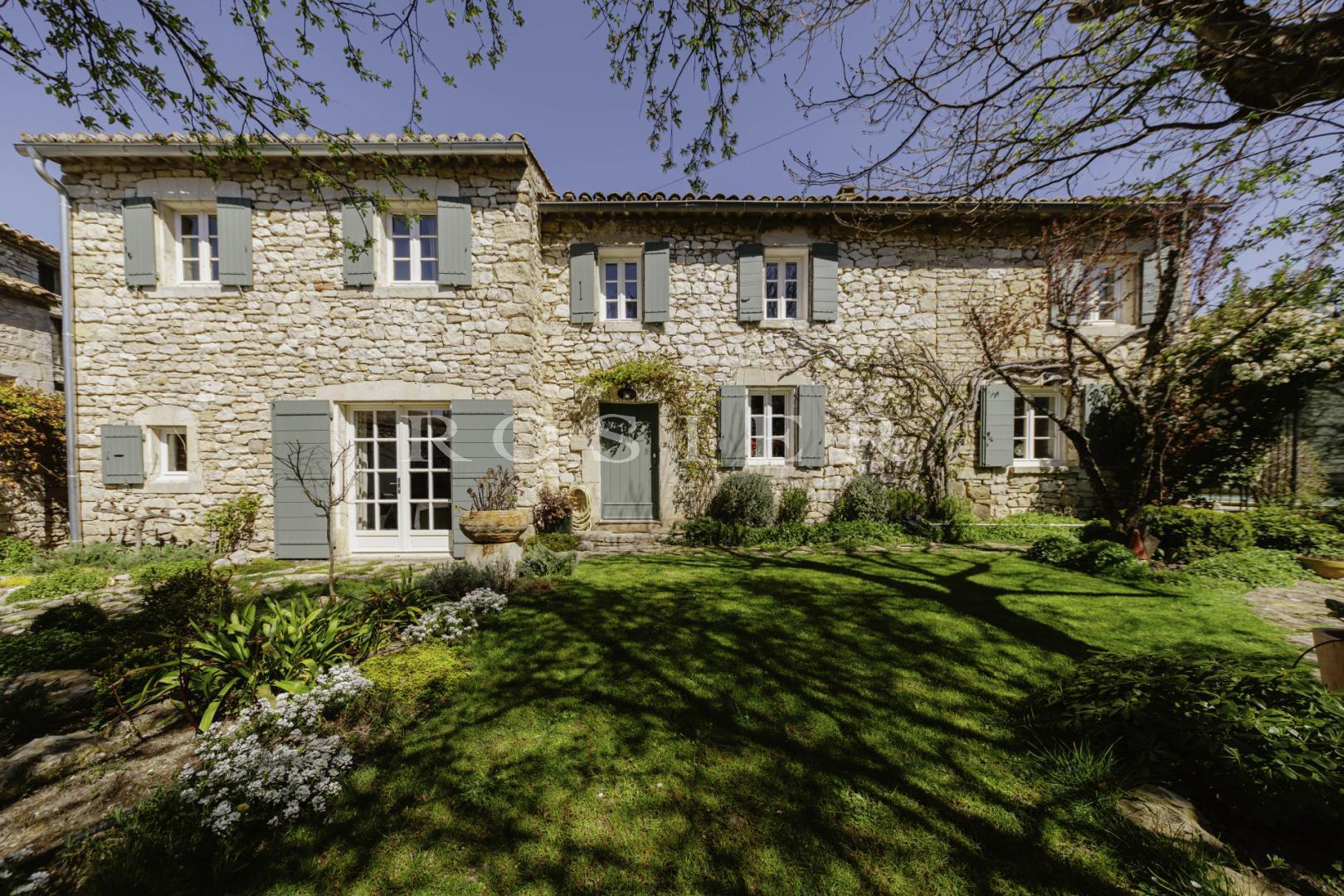 Maison à vendre, 180m², Murs
