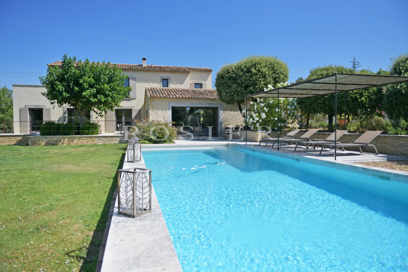 Maison à vendre, 260m², Beaumettes